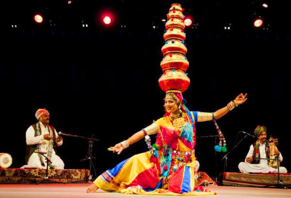 Rajasthani Kalbeliya dancers traditional performance